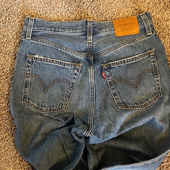 Levi’s Ribcage Straight - Picture 8 of 9